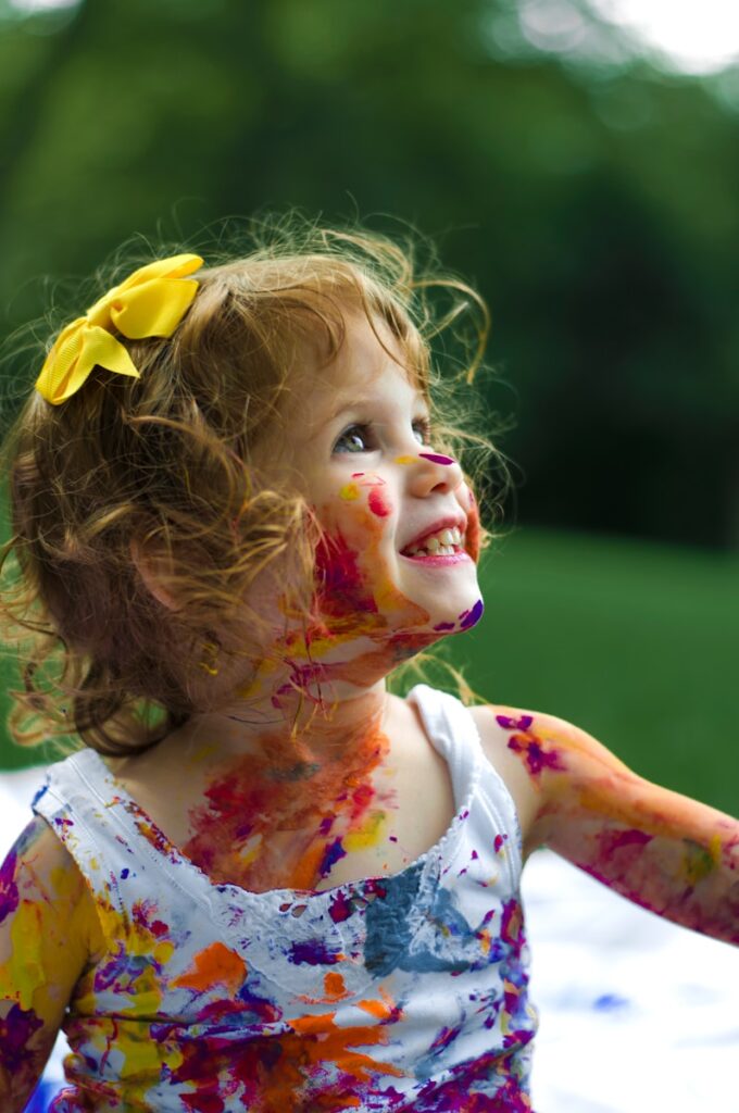 girl with paint of body